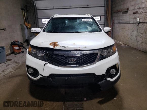 2013 Kia Sorento LX with VIN 5XYKTCA65DG331709, listed as a Copart auction lot 53188675 with 143,545 mi miles and Clean Title. Bid and sale history available at carsss.com. Image 5.