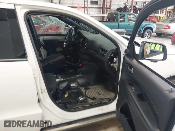 2023 Dodge Durango Pursuit z VIN 1C4SDJFTXPC690952, wystawiony jako IAAI lot #41663311 z przebiegiem 12 806 mil mil oraz . Historia ofert i sprzedaży dostępna na DreamBid. Obrazek 5.