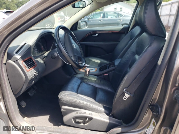 2007 Volvo S80 I6 with VIN YV1AS982171028316, listed as a Copart auction lot 68215484 with 153,071 mi miles and Salvage Title. Bid and sale history available at carsss.com. Image 7.