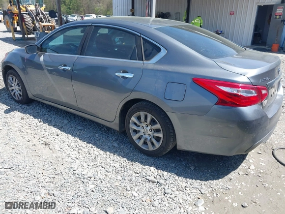 2016 Nissan Altima 2.5 SR with VIN 1N4AL3AP0GC186923, listed as a IAAI auction lot 41897336 with 217,771 mi miles. Bid and sale history available at carsss.com. Image 3.