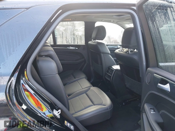 2014 Mercedes-Benz M 550 with VIN 4JGDA7DBXEA336013, listed as a IAAI auction lot 41517806 with 85,110 mi miles and . Bid and sale history available at carsss.com. Image 8.