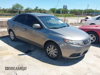 2013 Kia Forte EX with VIN KNAFU4A27D5663948, listed as a IAAI auction lot 41748962 with 110,499 mi miles. Bid and sale history available at carsss.com. Image 1.