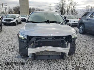 2022 Jeep Compass Altitude with VIN 3C4NJDBB5NT231527, listed as a Copart auction lot 80026874 with 15,664 mi miles and Non Repairable. Bid and sale history available at carsss.com. Image 5.