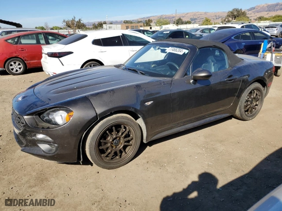 2017 FIAT 124 Spider Classica with VIN JC1NFAEK3H0102762, listed as a Copart auction lot 77466204 with 26,600 mi miles and Salvage Title. Bid and sale history available at carsss.com. Image 1.