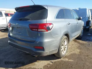 2020 Kia Sorento LX V6 with VIN 5XYPG4A51LG629194, listed as a IAAI auction lot 41251996 with 158,245 mi miles. Bid and sale history available at carsss.com. Image 4.