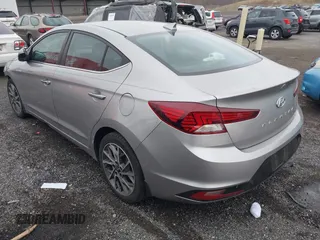 2020 Hyundai Elantra Value Edition z VIN 5NPD84LF7LH565158, wystawiony jako IAAI lot #41059906 z przebiegiem 116 267 mil mil oraz . Historia ofert i sprzedaży dostępna na DreamBid. Obrazek 3.