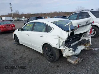 2017 Nissan Altima SV with VIN 1N4AL3AP3HC275595, listed as a IAAI auction lot 41514122 with 109,909 mi miles and . Bid and sale history available at DreamBid. Image 3.