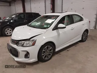 2019 Chevrolet Sonic LT с VIN 1G1JD5SB3K4148085, выставлен на аукционе IAAI как лот 42362745 с пробегом 140 839 миль миль и . История ставок и продаж доступна на DreamBid. Изображение 2.