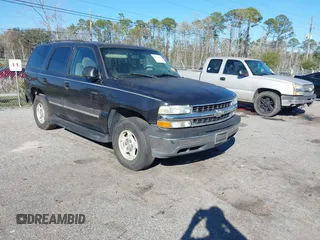 2004 Chevrolet Tahoe LS with VIN 1GNEC13V24R321914, listed as a IAAI auction lot 41688138 with 135,049 mi miles. Bid and sale history available at carsss.com. Image 1.