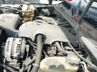 2002 Chevrolet Silverado 2500HD LS z VIN 1GCHK23UX2F195466, wystawiony jako IAAI lot #41671952 z przebiegiem 238 184 mil mil oraz . Historia ofert i sprzedaży dostępna na DreamBid. Obrazek 22.