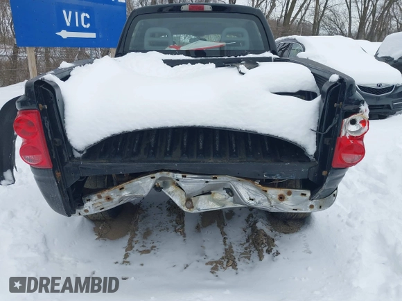 2005 Dodge Dakota SLT with VIN 1D7HW48N55S271727, listed as a IAAI auction lot 41249537 with 196,500 mi miles. Bid and sale history available at carsss.com. Image 6.