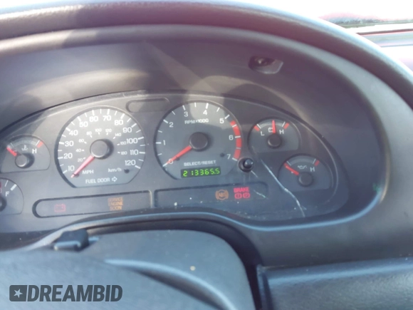 2004 Ford Mustang Deluxe with VIN 1FAFP44654F162713, listed as a IAAI auction lot 41525265 with 213,365 mi miles. Bid and sale history available at carsss.com. Image 7.