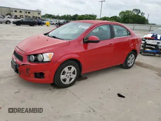 2013 Chevrolet Sonic LS z VIN 1G1JA5SH1D4154080, wystawiony jako Copart lot #54932695 z przebiegiem 114 613 mil mil oraz Szkoda całkowita • Salvage title. Historia ofert i sprzedaży dostępna na DreamBid. Obrazek 1.