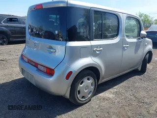 2011 Nissan Cube S z VIN JN8AZ2KR1BT205110, wystawiony jako IAAI lot #42152109 z przebiegiem 92 493 mil mil oraz . Historia ofert i sprzedaży dostępna na DreamBid. Obrazek 4.