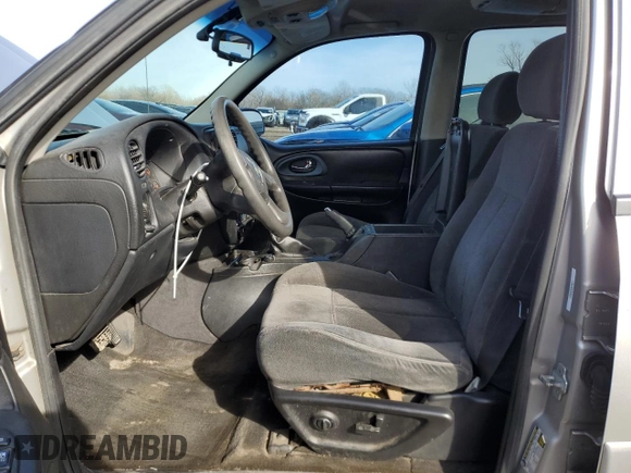 2005 Chevrolet TrailBlazer LS with VIN 1GNES16S656130018, listed as a Copart auction lot 48728105 with Not Provided miles and Salvage Title. Bid and sale history available at DreamBid. Image 7.