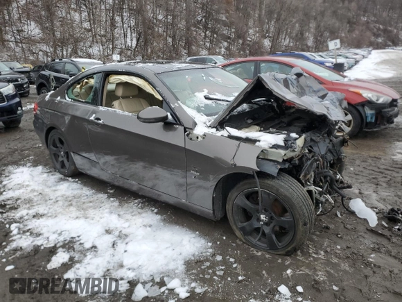 2009 BMW 3 Series 328i xDrive with VIN WBAWV53519P079602, listed as a Copart auction lot 43952555 with Not Provided miles and Salvage Title. Bid and sale history available at carsss.com. Image 4.