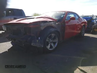 2019 Dodge Challenger SXT z VIN 2C3CDZAG5KH723458, wystawiony jako Copart lot #53685455 z przebiegiem 95 567 mil mil oraz Szkody całkowita. Historia ofert i sprzedaży dostępna na DreamBid. Obrazek 1.