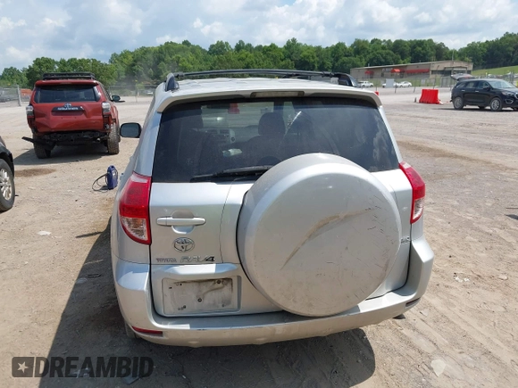 2007 Toyota RAV4 Limited с VIN JTMBK34V175024993, выставлен на аукционе IAAI как лот 42646261 с пробегом 292 141 миль миль и . История ставок и продаж доступна на DreamBid. Изображение 6.