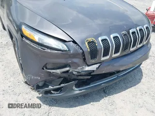 2018 Jeep Cherokee Limited с VIN 1C4PJLDX2JD531330, выставлен на аукционе IAAI как лот 42585133 с пробегом 86 590 миль миль и . История ставок и продаж доступна на DreamBid. Изображение 6.