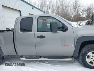 2007 Chevrolet Silverado 1500 with VIN 1GCFK19Y67Z508465, listed as a IAAI auction lot 41615109 with 148,381 mi miles and . Bid and sale history available at DreamBid. Image 13.