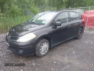 2011 Nissan Versa S с VIN 3N1BC1CP2BL502533, выставлен на аукционе IAAI как лот 42448857 с пробегом 106 327 миль миль и . История ставок и продаж доступна на DreamBid. Изображение 2.