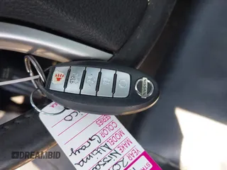 2016 Nissan Altima SR z VIN 1N4AL3AP5GC160818, wystawiony jako IAAI lot #42159742 z przebiegiem 94 034 mil mil oraz . Historia ofert i sprzedaży dostępna na DreamBid. Obrazek 11.