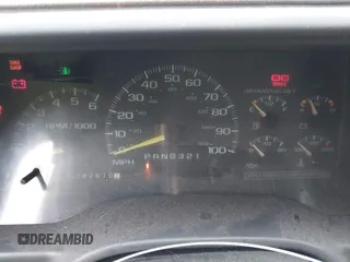 1998 Chevrolet Silverado 1500 with VIN 2GCEC19R0W1116302, listed as a IAAI auction lot 41558346 with 282,870 mi miles and . Bid and sale history available at DreamBid. Image 7.