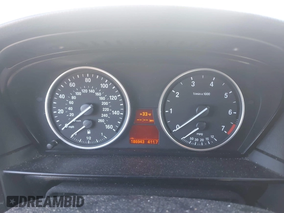 2008 BMW 5 Series 550i with VIN WBANW53538CT48083, listed as a IAAI auction lot 41531003 with 186,943 mi miles. Bid and sale history available at carsss.com. Image 7.