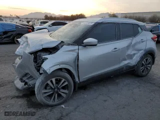 2018 Nissan Kicks SV with VIN 3N1CP5CU9JL506289, listed as a Copart auction lot 43059575 with 71,623 mi miles and Salvage Title. Bid and sale history available at carsss.com. Image 1.