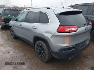 2016 Jeep Cherokee Latitude with VIN 1C4PJLCS8GW363504, listed as a IAAI auction lot 41543553 with 143,278 mi miles. Bid and sale history available at carsss.com. Image 3.