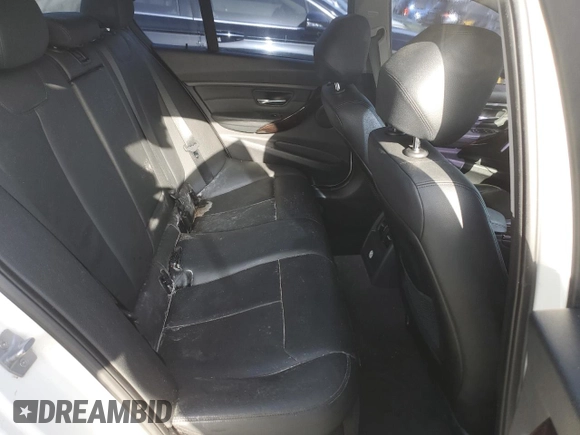 2014 BMW 3 Series 328i xDrive с VIN WBA3B5C50EP543419, выставлен на аукционе Copart как лот 60843465 с пробегом 107 066 миль миль и Списание • Salvage title. История ставок и продаж доступна на DreamBid. Изображение 10.