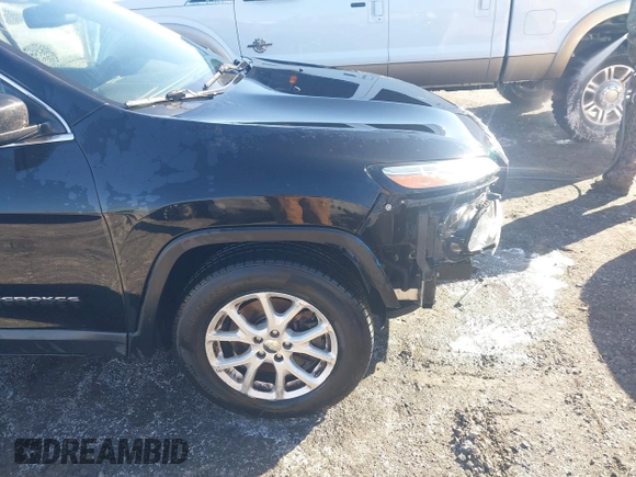 2018 Jeep Cherokee Latitude Plus with VIN 1C4PJMLB0JD507197, listed as a IAAI auction lot 41360448 with 61,877 mi miles and . Bid and sale history available at carsss.com. Image 17.