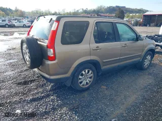 2006 Honda CR-V EX SE with VIN SHSRD78956U425448, listed as a IAAI auction lot 42024670 with 202,635 mi miles. Bid and sale history available at carsss.com. Image 4.