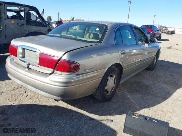 2000 Buick LeSabre Limited with VIN 1G4HR54K2YU225876, listed as a IAAI auction lot 40922549 with 172215 miles. Bid and sale history available at carsss.com. Image 4.