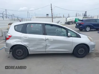 2013 Honda Fit with VIN JHMGE8H38DC002109, listed as a IAAI auction lot 42067257 with 305,739 mi miles. Bid and sale history available at carsss.com. Image 13.