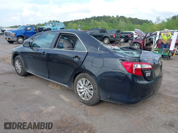 2012 Toyota Camry L z VIN 4T1BF1FK0CU131461, wystawiony jako IAAI lot #41957880 z przebiegiem 113 902 mil mil oraz . Historia ofert i sprzedaży dostępna na DreamBid. Obrazek 3.