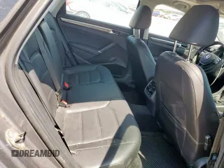 2017 Volkswagen Passat SE z VIN 1VWGT7A35HC074710, wystawiony jako Copart lot #57789935 z przebiegiem 117 351 mil mil oraz Szkoda całkowita • Salvage title. Historia ofert i sprzedaży dostępna na DreamBid. Obrazek 10.