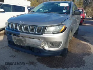 2018 Jeep Compass Sport with VIN 3C4NJCAB0JT124875, listed as a IAAI auction lot 41809953 with 136,018 mi miles. Bid and sale history available at carsss.com. Image 6.