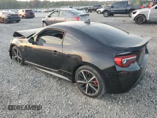 2019 Toyota 86 GT z VIN JF1ZNAE10K9702629, wystawiony jako Copart lot #43239885 z przebiegiem 72 261 mil mil oraz Szkoda całkowita • Salvage title. Historia ofert i sprzedaży dostępna na DreamBid. Obrazek 2.