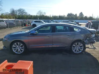 2018 Chevrolet Impala Premier with VIN 2G1125S33J9143107, listed as a IAAI auction lot 41854481 with 160,522 mi miles. Bid and sale history available at carsss.com. Image 15.