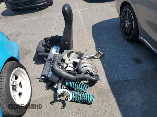 1990 Mazda MX-5 Miata z VIN JM1NA3515L0116370, wystawiony jako Copart lot #62568904 z przebiegiem 175 230 mil mil oraz Szkoda całkowita • Salvage title. Historia ofert i sprzedaży dostępna na DreamBid. Obrazek 12.