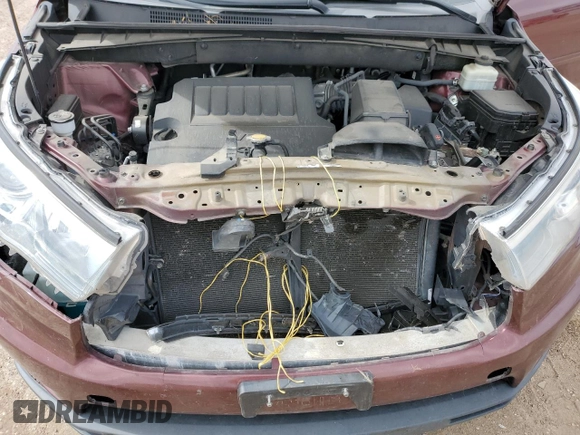 2015 Toyota Highlander XLE z VIN 5TDKKRFH0FS097839, wystawiony jako Copart lot #57030755 z przebiegiem 105 997 mil mil oraz Szkoda całkowita • Salvage title. Historia ofert i sprzedaży dostępna na DreamBid. Obrazek 12.