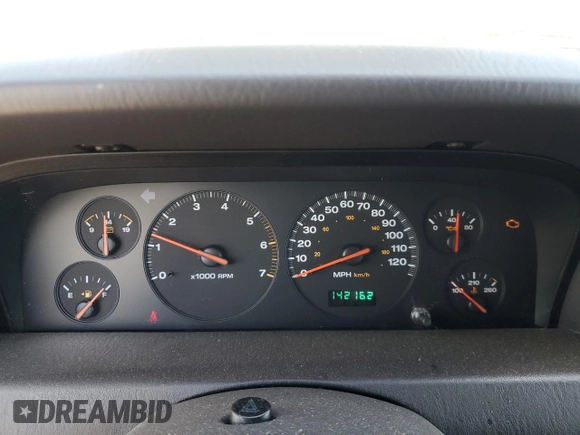 2000 Jeep Grand Cherokee Laredo z VIN 1J4GW48N9YC239166, wystawiony jako Copart lot #53321135 z przebiegiem 142 162 mil mil oraz Szkoda całkowita • Salvage title. Historia ofert i sprzedaży dostępna na DreamBid. Obrazek 9.