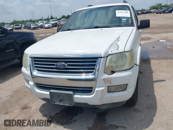 2010 Ford Explorer XLT with VIN 1FMEU6DE9AUB07735, listed as a IAAI auction lot 42107448 with 143,405 mi miles. Bid and sale history available at carsss.com. Image 6.