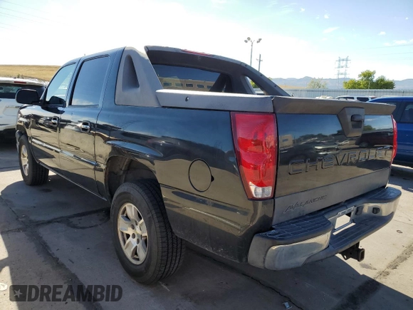 2005 Chevrolet Avalanche LS with VIN 3GNEC12Z35G168353, listed as a Copart auction lot 71672374 with 245,709 mi miles and Salvage Title. Bid and sale history available at carsss.com. Image 2.