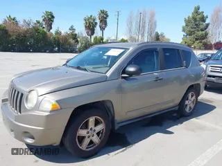 2007 Jeep Compass Sport with VIN 1J8FF47W87D241293, listed as a IAAI auction lot 41963241 with 251,852 mi miles. Bid and sale history available at carsss.com. Image 6.