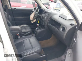 2016 Jeep Patriot Latitude with VIN 1C4NJPFA9GD682004, listed as a IAAI auction lot 42124310 with 146,396 mi miles and . Bid and sale history available at DreamBid. Image 5.