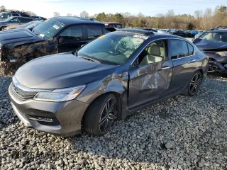 2017 Honda Accord Touring with VIN 1HGCR3F97HA032008, listed as a Copart auction lot 41824625 with 56,965 mi miles and Salvage title. Bid and sale history available at DreamBid. Image 1.