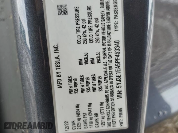 2023 Tesla Model 3 z VIN 5YJ3E1EA5PF453340, wystawiony jako Copart lot #45704835 z przebiegiem 27 114 mil mil oraz Szkoda całkowita • Salvage title. Historia ofert i sprzedaży dostępna na DreamBid. Obrazek 14.
