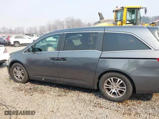 2011 Honda Odyssey LX with VIN 5FNRL5H29BB023895, listed as a IAAI auction lot 41897494 with 177,796 mi miles. Bid and sale history available at carsss.com. Image 15.